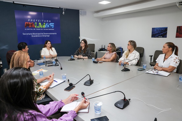 Reunião entre Sedem, Secretaria da Mulher e Senac sobre projeto de empreendedorismo para as mulheres