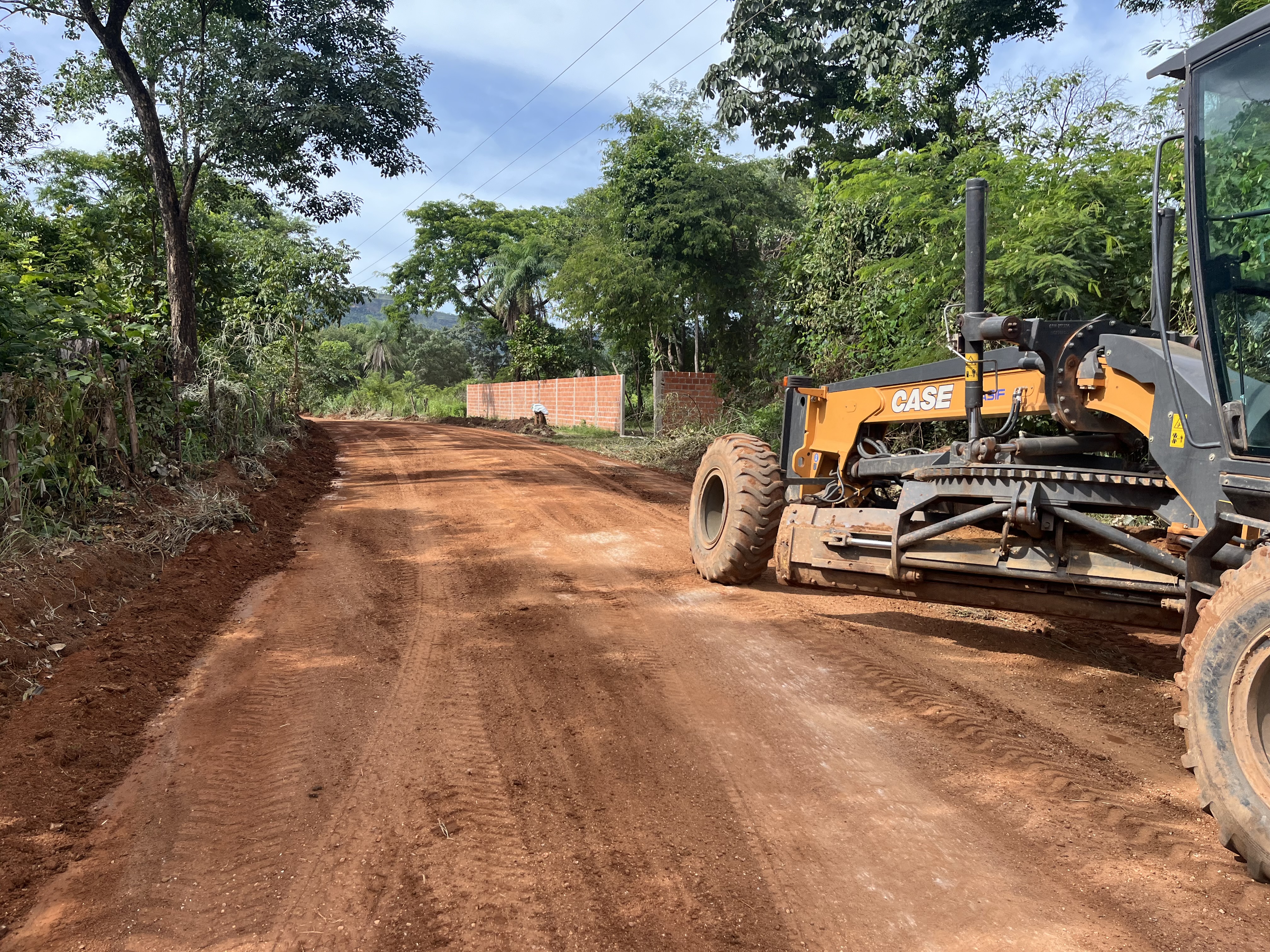 Prefeitura de Palmas intensifica serviços de manutenção de vias em Taquaruçu Grande e setores da cidade