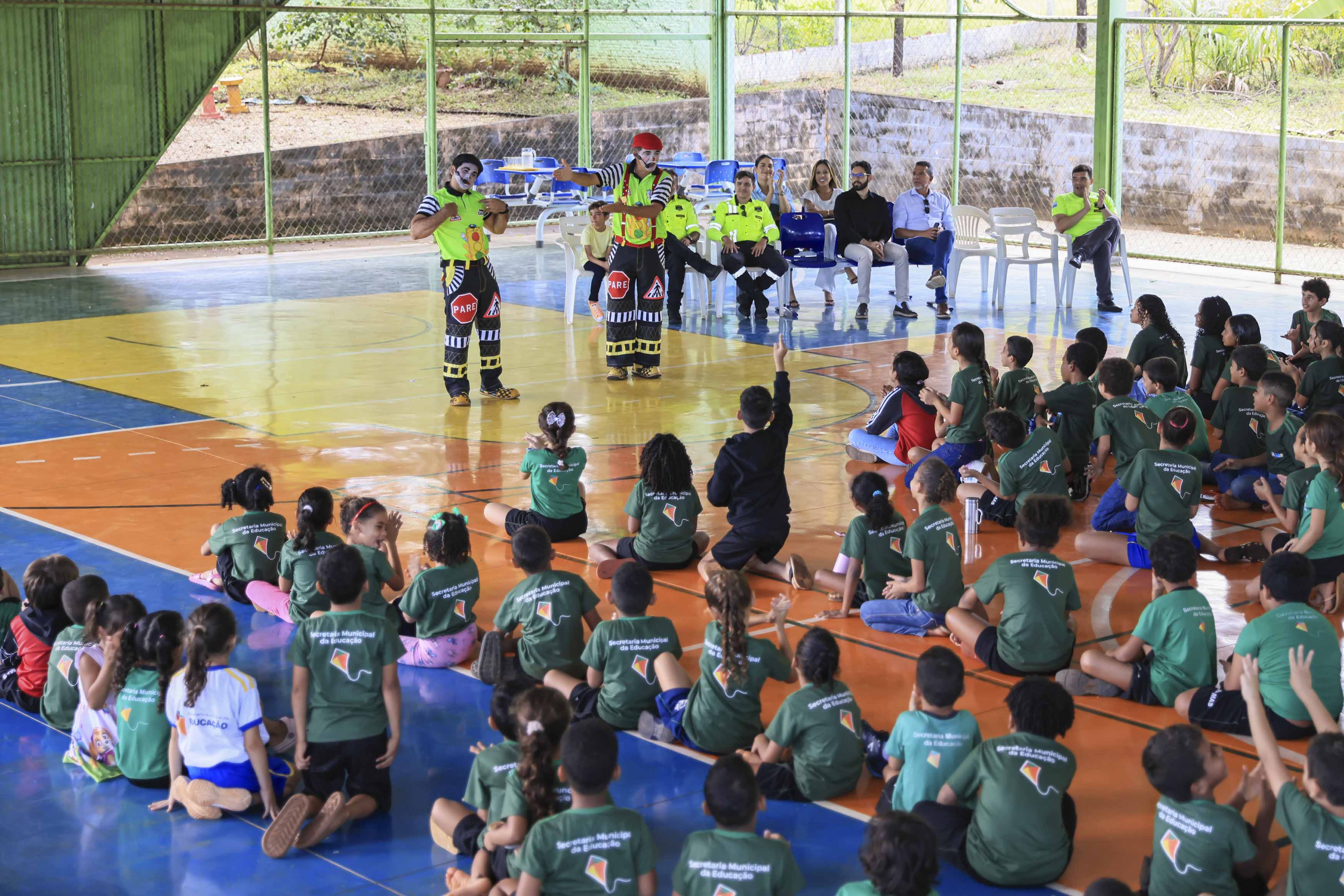 Palmas inicia Maio Amarelo com atividade educativa em escola de tempo integral