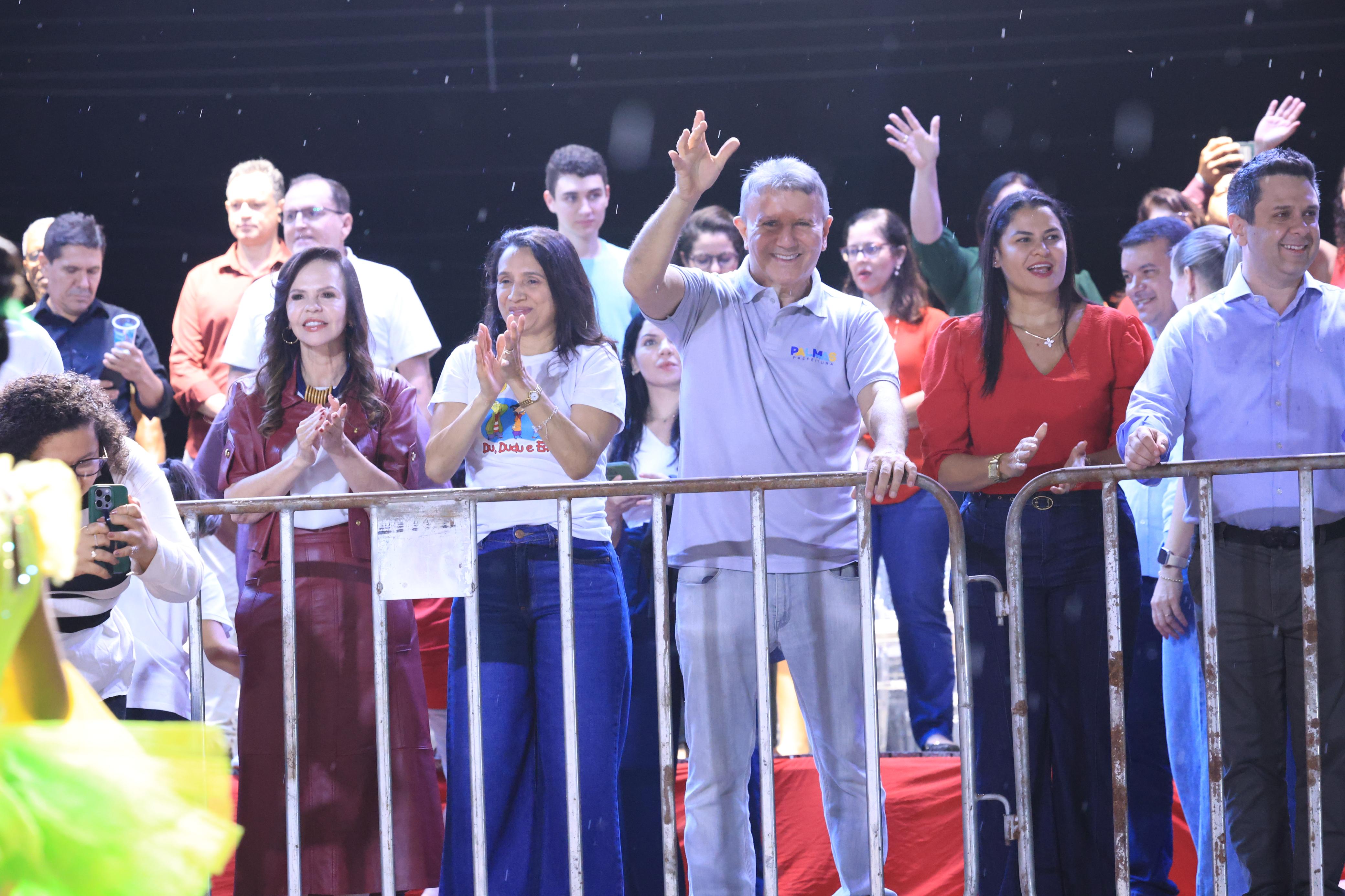 Prefeito Eduardo Siqueira Campos ressaltou que falar de Natal é falar de amor e cuidado com o próximo