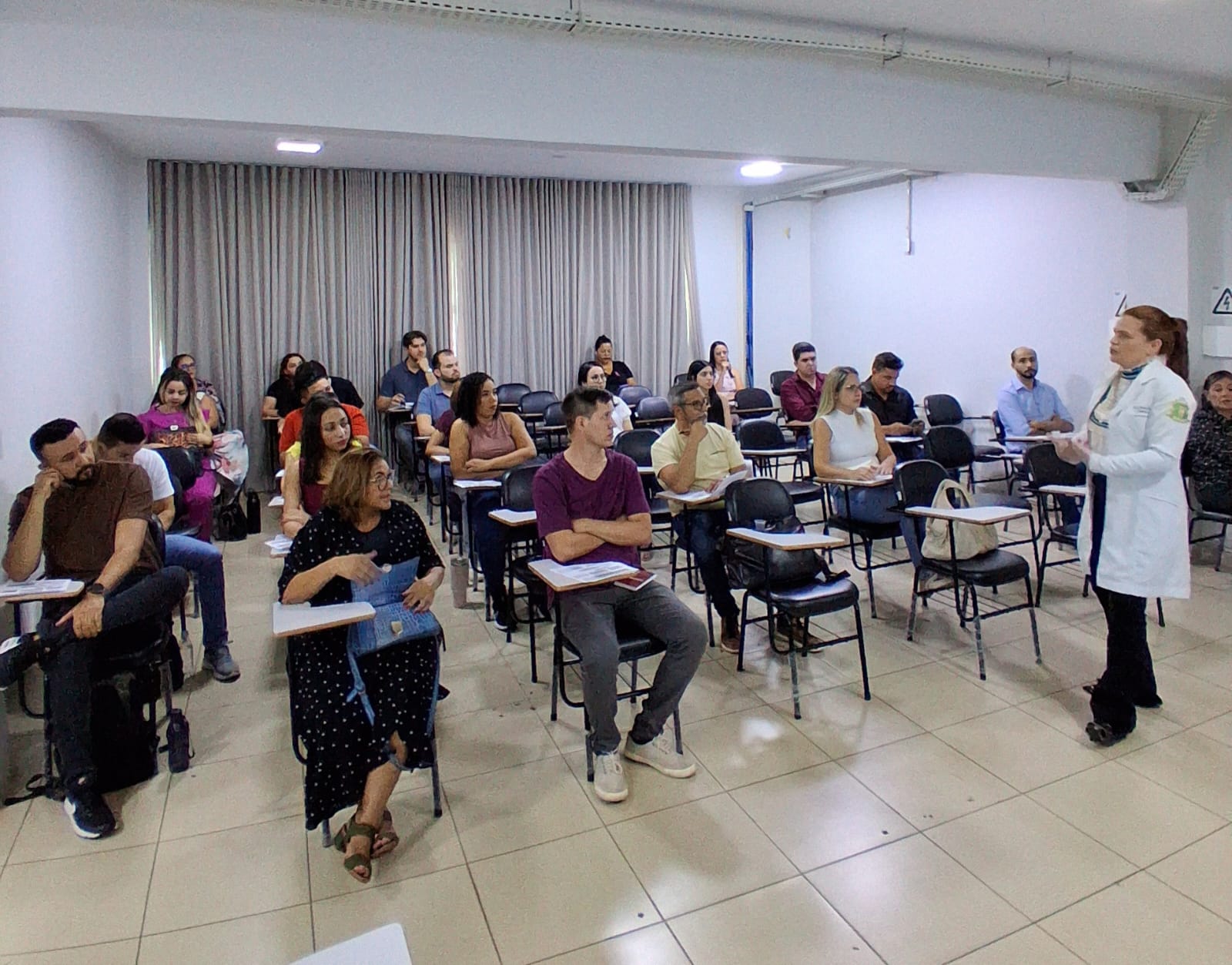 Prefeitura de Palmas capacita médicos e enfermeiros no atendimento a casos suspeitos de intoxicação por metanol