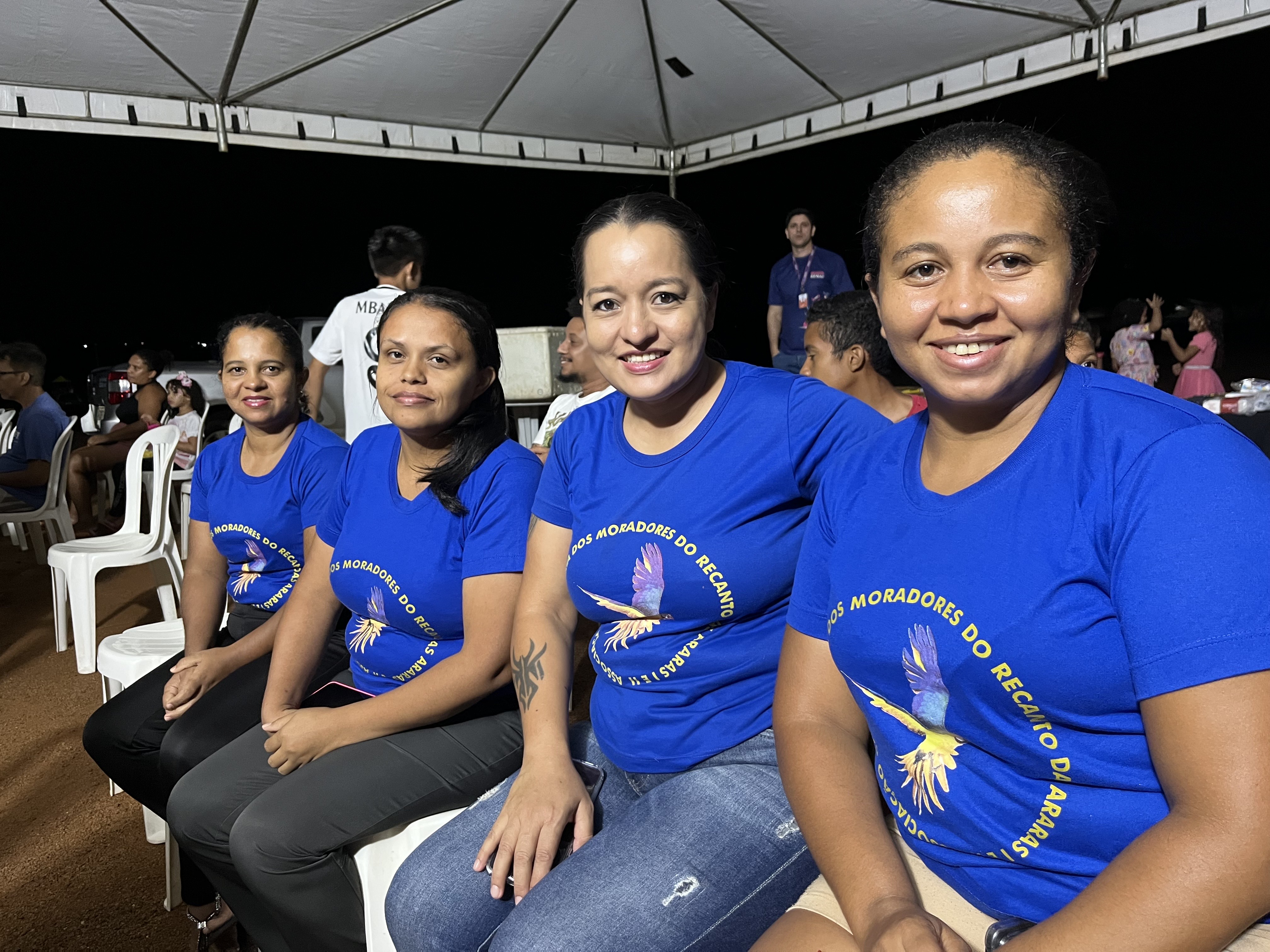 Moradoras do Residencial Recanto das Araras I durante encontro de aprendizagem na noite desta quinta-feira, 4 