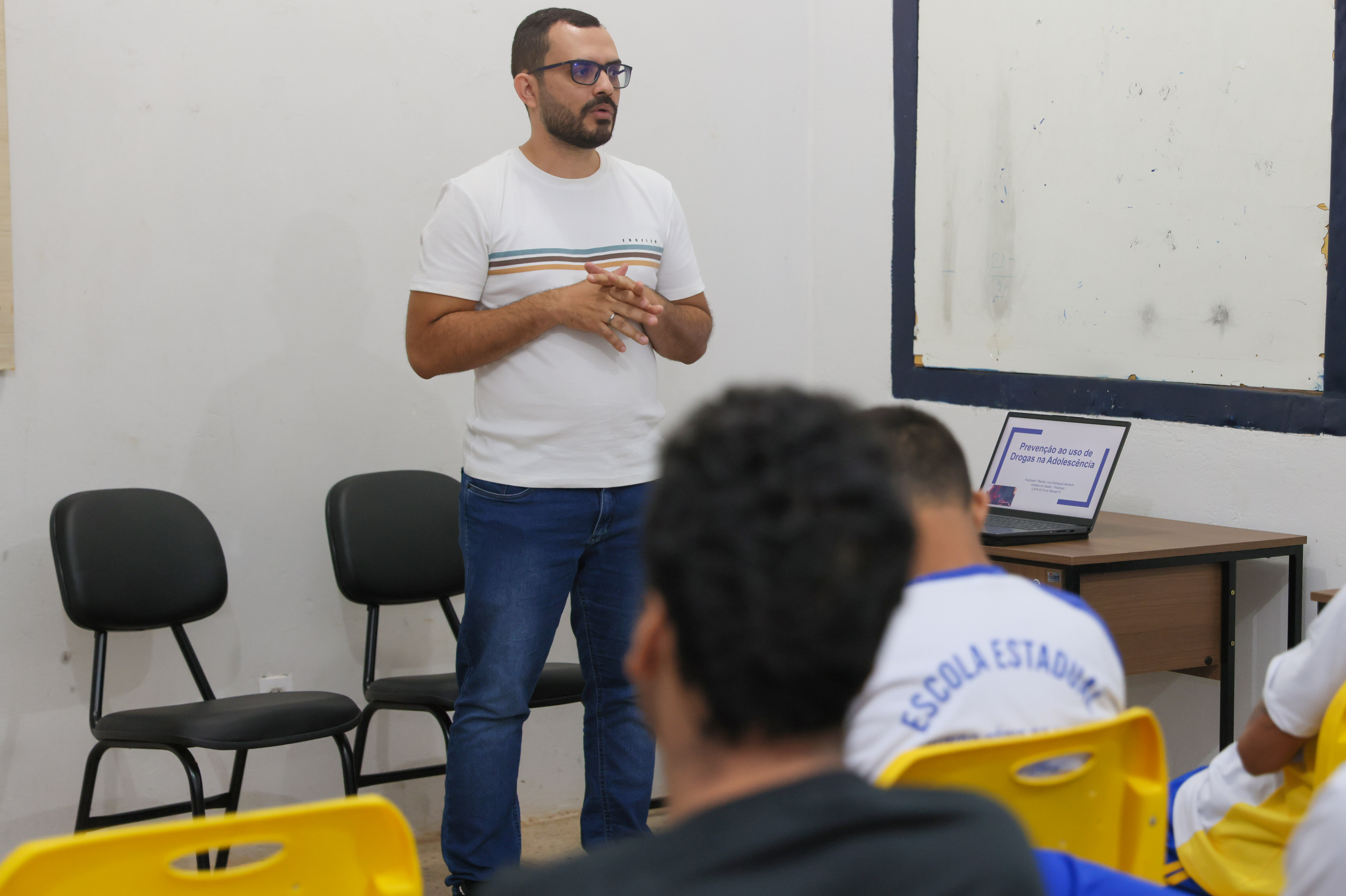Adolescentes do Case participam de palestra sobre prevenção às drogas, na Semana da Prevenção promovida pela Fundação da Juventude de Palmas