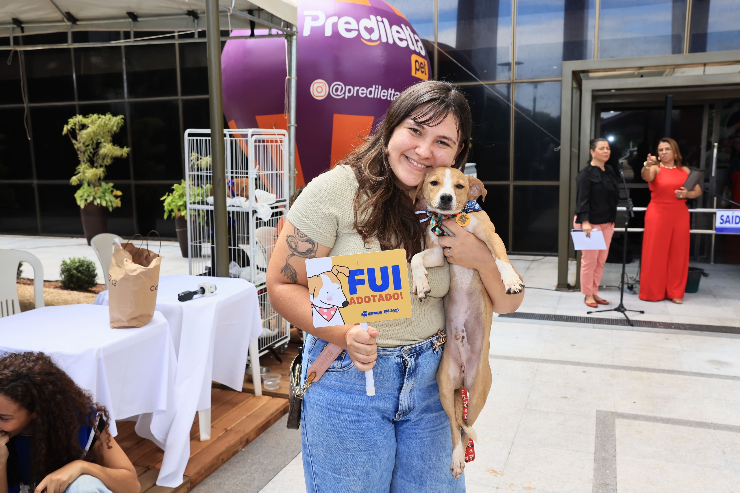 Prefeitura de Palmas participa de feira de adoção na Assembleia Legislativa e reforça apoio à causa animal