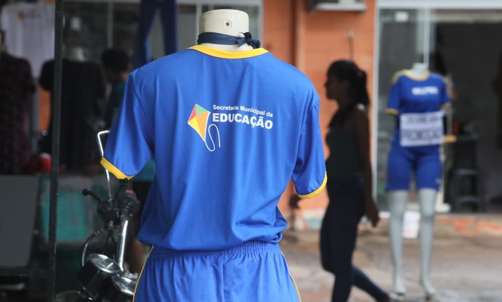 Palmas adota gestão democrática na compra de uniformes escolares e registra economia superior a 28%