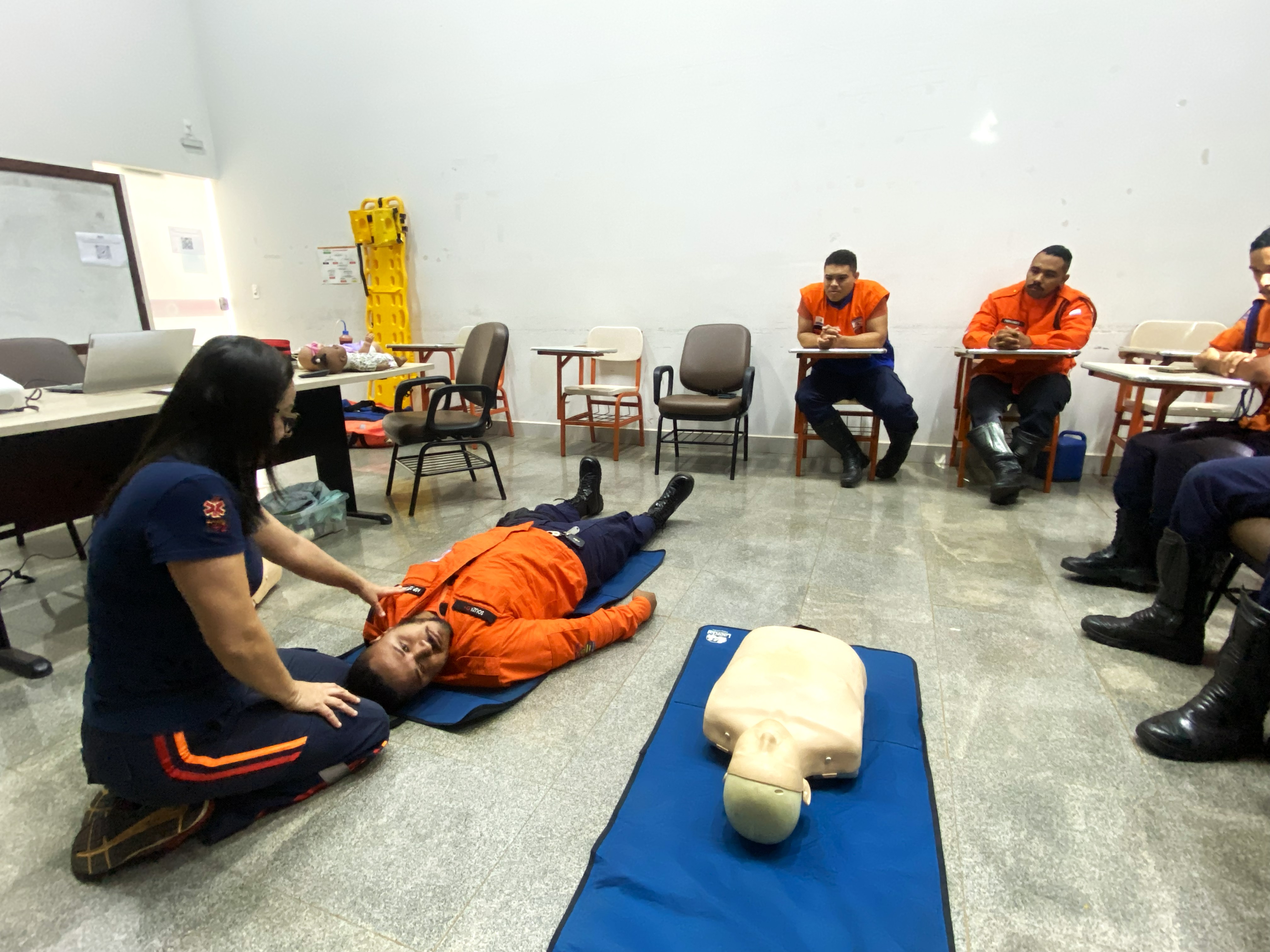 Agentes da Defesa Civil recebem curso de primeiros socorros em parceria com o Samu