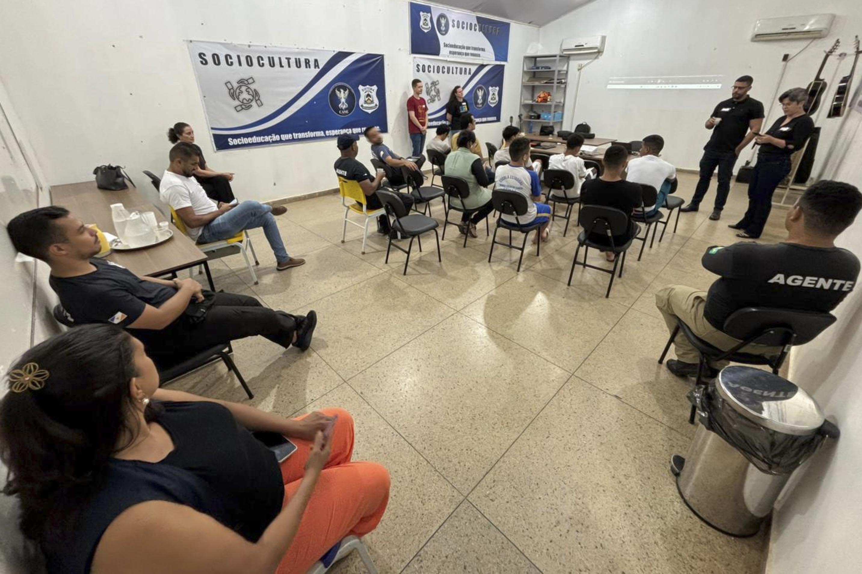 Prefeitura de Palmas leva debate sobre população trans ao sistema socioeducativo em parceria com a UFT