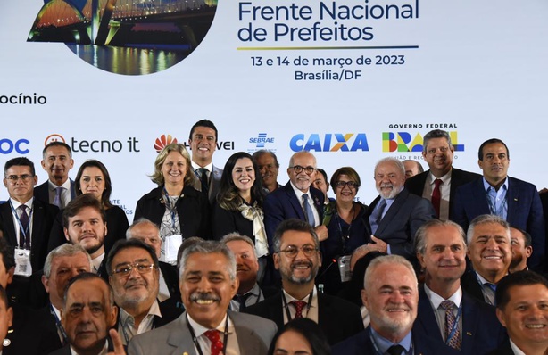 Posse de Cinthia aconteceu em Brasília, e contou com a participação do presidente da república, Luiz Inácio Lula da Silva