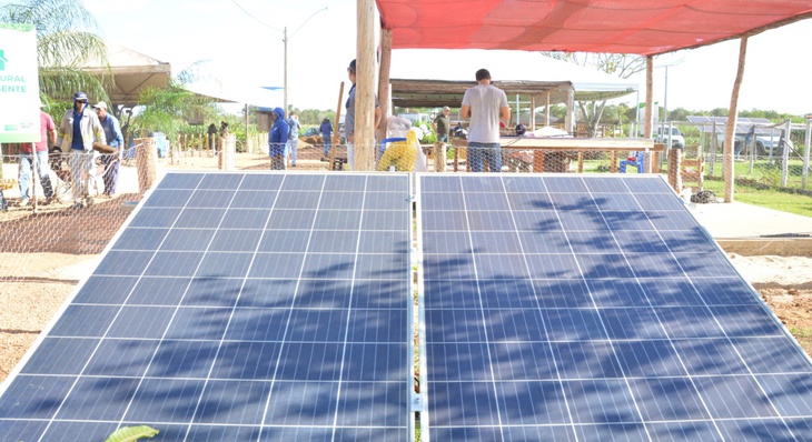 E também foi abordado pelo secretário o projeto do Parque Solar, um parque para gerar energia fotovoltaica suficiente para abastecer toda a rede de iluminação pública de Palmas