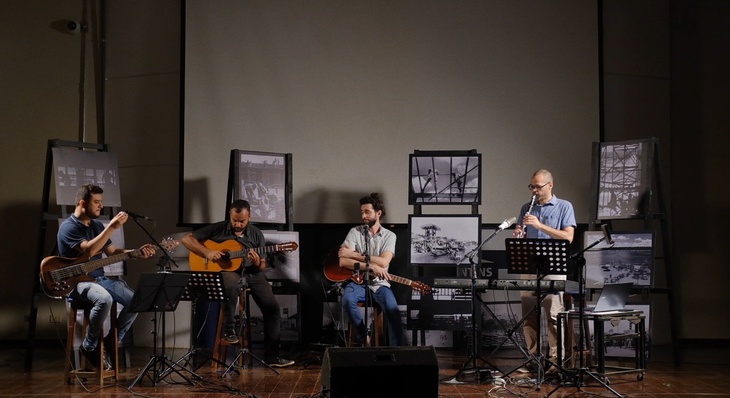 A produção musical e os arranjos são assinados por Heitor Oliveira (teclado e clarinete), Ulisses Cândido (violão solo) e por Thiago Ramos (violão e voz).