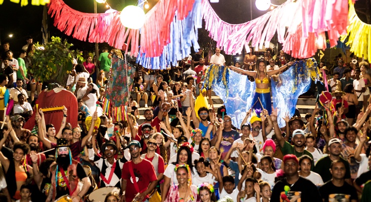 Bloquinhos carnavalescos são tradição no distrito