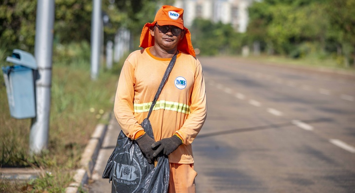 Raimundo conta que o esforço em trabalhar o dia todo nas ruas não diminui sua ambição de crescimento profissional