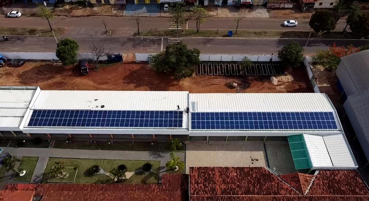 Palmas já se prepara para ser autossustentável em energia limpa, sendo capaz de abastecer toda iluminação da cidade e os prédios municipais com a construção de dois parques solares