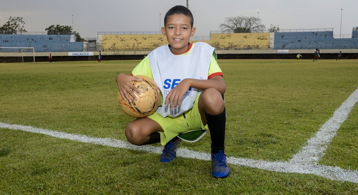 Arthur Rocha, de 10 anos, falou da sensação de sair da arquibancada e poder estar em campo