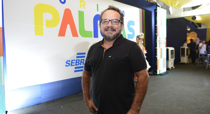 Atuando em agência de turismo, Daniel Bezerra avaliou com otimismo utilidade das peças para divulgação de mais sobre Palmas para turista estrangeiro