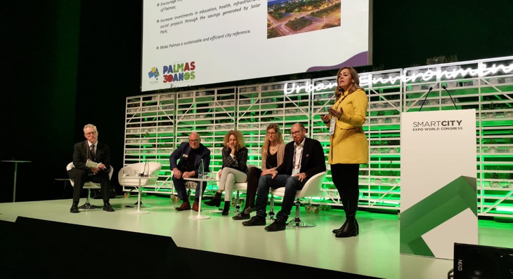 Prefeita Cinthia apresenta panorama do programa Palmas Solar no Smart City World Congress em Barcelona