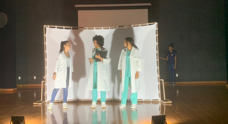 Apresentação teatral dos alunos da ETI Anísio Teixeira destaca a  importância da doação de órgãos