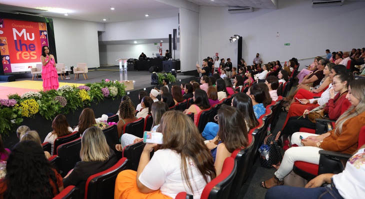 Auditório ficou lotado de mulheres de todos os segmentos sociais em evento comemorativo ao Dia Internacional das Mulheres, organizado pela Prefeitura de Palmas