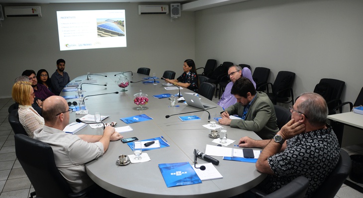 Analistas mineiros e tocantinenses do Sebrae participaram de reunião de apresentação do Palmas Solar na manhã desta quarta, 22