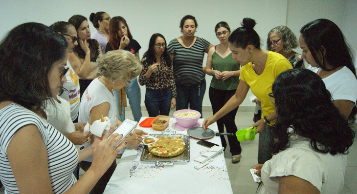Oficina de Culinária Express com alimentos funcionais, ministrada, pela nutricionista Silvana Teixeira