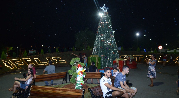 Palmenses e visitantes ainda podem aproveitar a decoração natalina até o dia 6