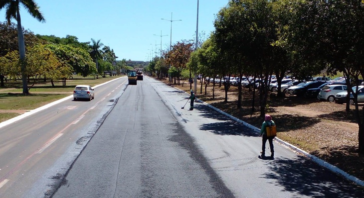Recuperação de pavimento da via comercial mais extensa de Palmas recebe investimento do Proinfra