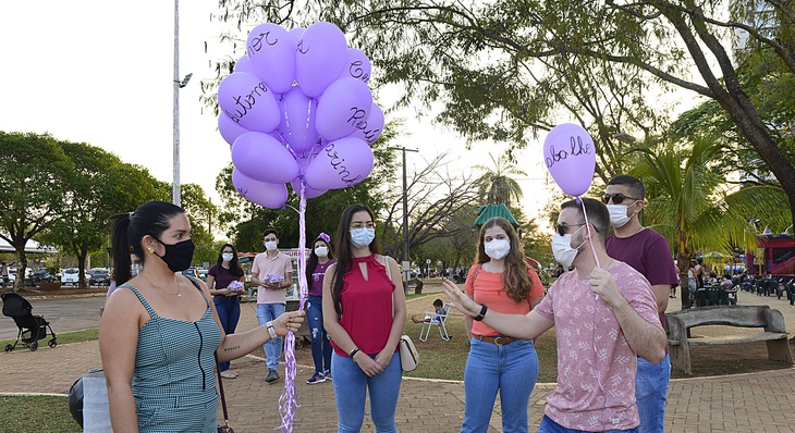 Alunos do grupo Maturidade (Em) Cena trouxeram a dinâmica do balão que demonstra todas as lembranças apagadas à medida que a doença de Alzheimer avança