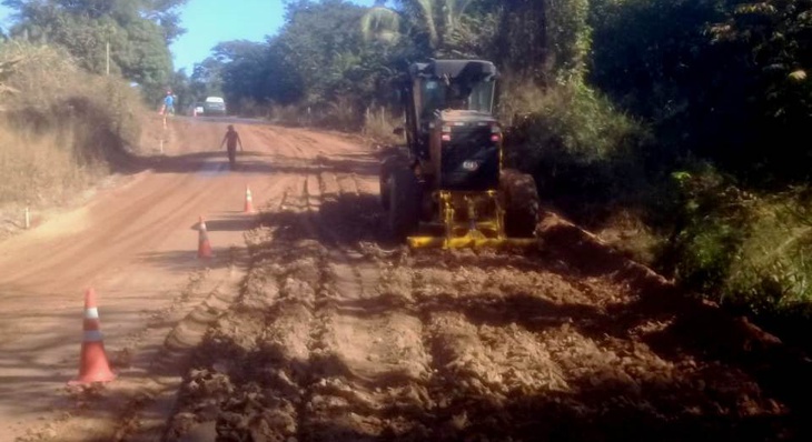 Pavimentação em estrada vicinal atenderá demanda de pequenos produtores do Vão do Mutum