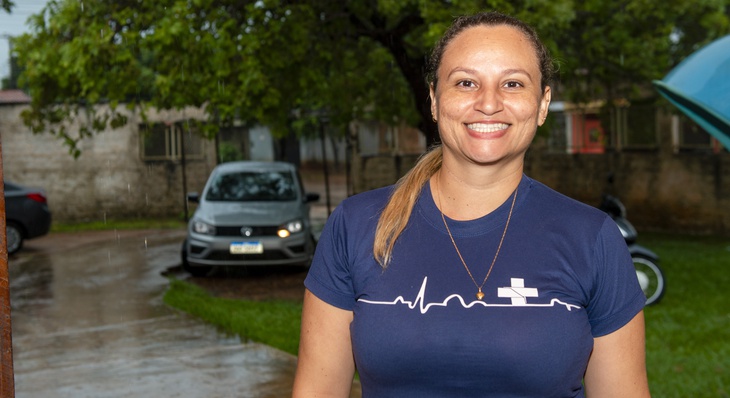 A auxiliar em saúde bucal, Cleidiane Rodrigues da Costa, aprova o serviço de mensagens instantâneas pois favorece a comunicação entre a Prefeitura e o cidadão