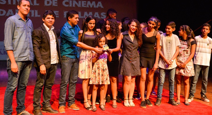 Festival premia 11 categorias, divididas nas mostras Pequeno Cineasta, Jovem Realizador, Mostra Brasil na Tela e Mostra Universitária