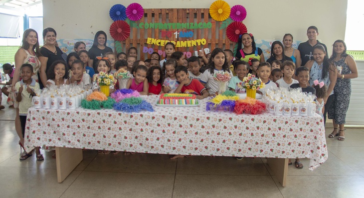 Mais de 70 crianças foram alfabetizadas pelos professores do projeto LER no CMEI Cantinho da Alegria  