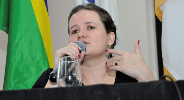 A gerente de Saúde Mental, Dhieine Caminski, explica que Palmas tem ações concretas no enfrentamento aos danos do comportamento suicida