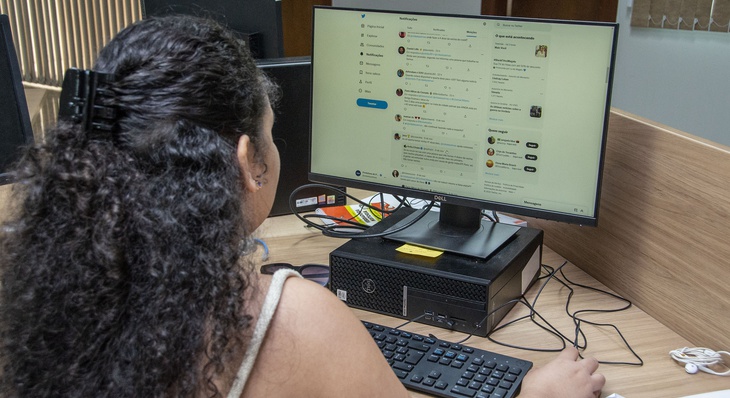 Demandas feitas pelas redes sociais, nos perfis da Prefeitura de Palmas, são respondidas pela equipe da Secom