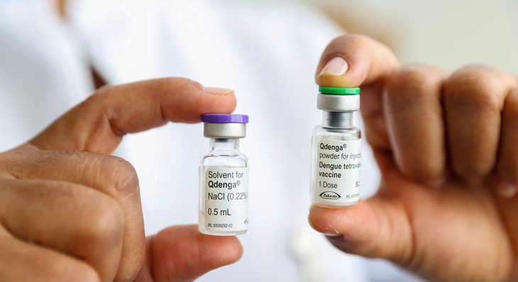 Esquema vacinal da Qdenga é composto por duas doses com intervalo de três meses entre elas