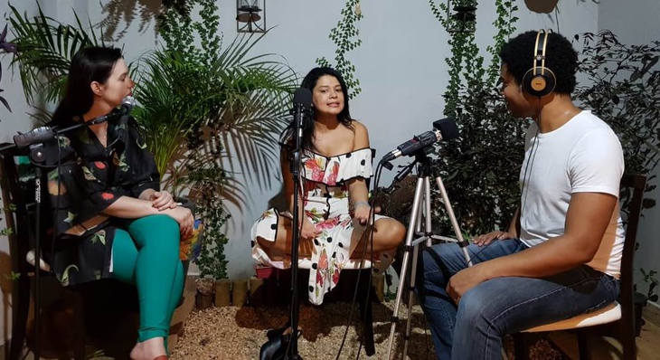 O programa, que estreou no dia 16, apresentou na primeira edição da temporada entrevista com a cineasta Eva Pereira