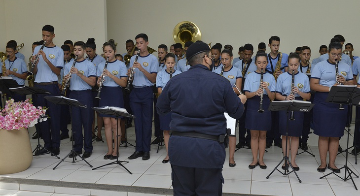 Orquestra Jovem da Guarda Metropolitana de Palmas emocionou os presentes com uma brilhante apresentação sob a regência do maestro Renison Oliveira