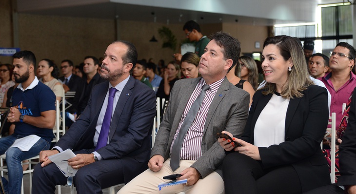 Prefeita e Rogério Ramos participaram do Agenda Cidadã, além de outros gestores 