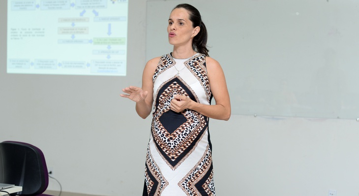 O projeto Estrutura e Operacionalização do Comitê de Ética e Pesquisa foi  apresentado pela enfermeira e mestre em Saúde Eliane Patrícia Lino Pereira Franchi