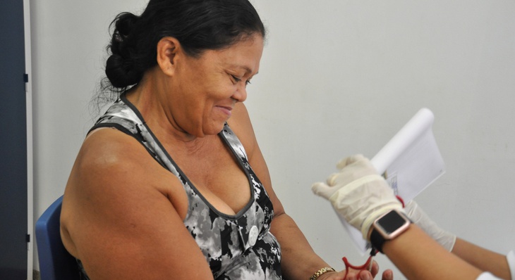 Maria das Graças faz exames regularmente para prevenir doenças