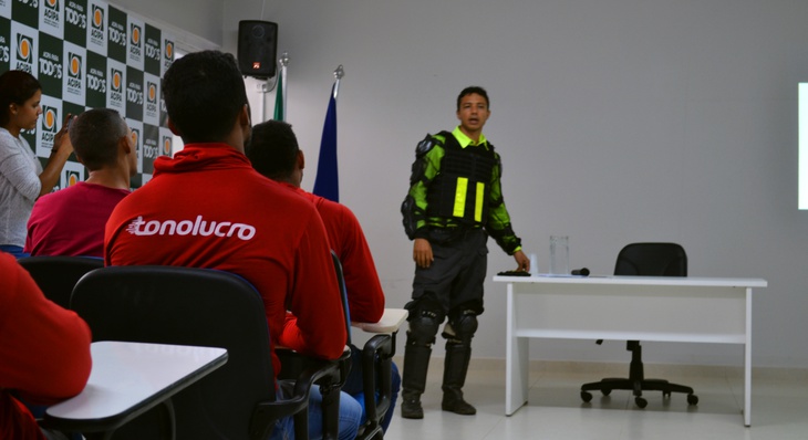 Palestra contou a participação de todos os motociclistas colaboradores, que fazem o trabalho de entregas da empresa