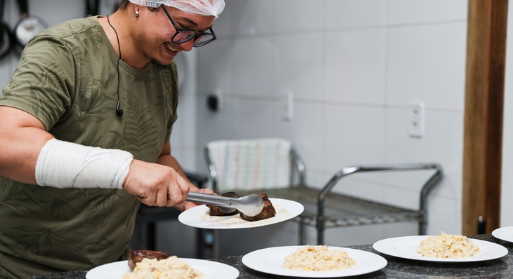 Tarcísio Reis, chef Casa das Flores, destacou que o prato resgata elementos da culinária local