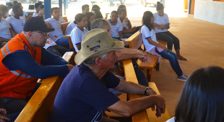  A atividade envolveu a comunidade do Taquaruçu Grande e foi realizada por alunos da Escola de Tempo Integral (ETI) João Beltrão