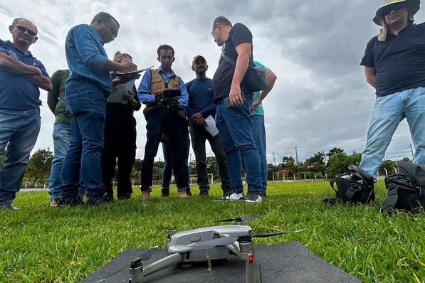 Servidores de diversas pastas de Palmas participam do treinamento com drones