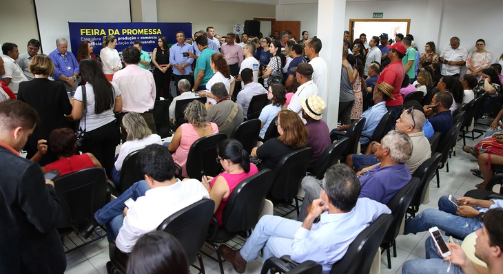 Comunidade lotou o auditório do Resolve Palmas de Taquaralto para acompanhar os anúncios feita por Cinthia Ribeiro