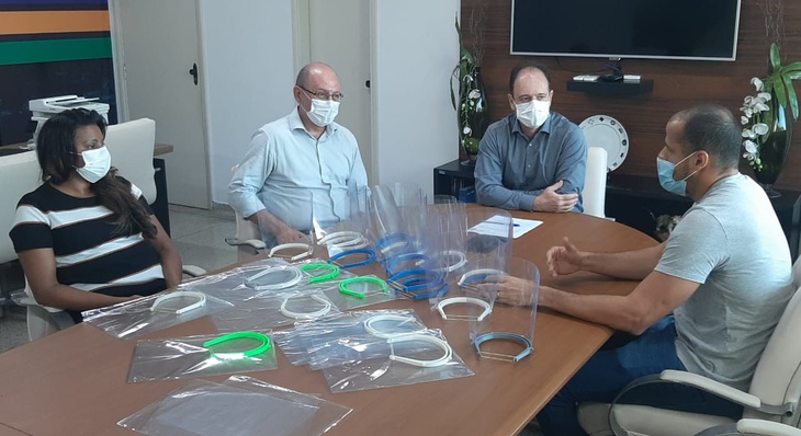 Máscaras vão servir para manter a segurança dos profissionais que estão atuando diariamente no combate à Covid-19