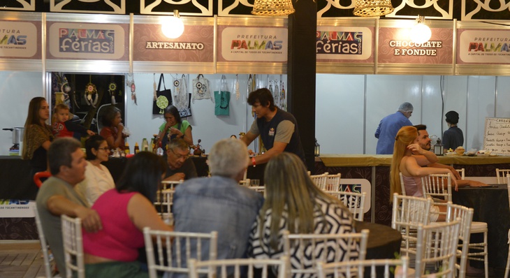 Em Taquaruçu, os visitantes e moradores podem aproveitar uma vila gastronômica diferenciada