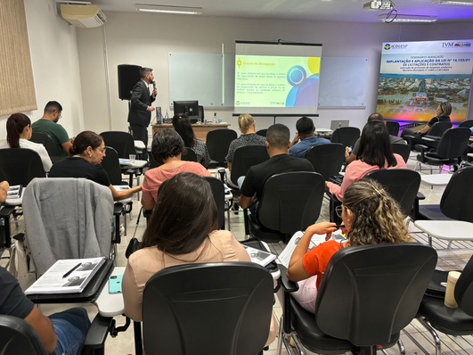 O seminário foi conduzido dia 11 pelo instrutor Rafael Henrique Biscaro