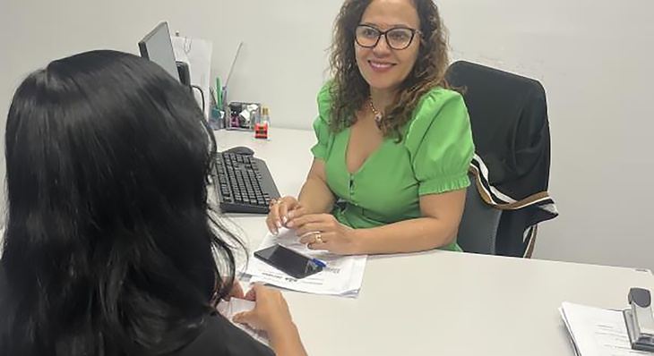 A assistente social, Antônia Lima Cardoso Paz, atua no Plantão Social e sabe da importância de seu trabalho na vida dos cidadãos palmenses