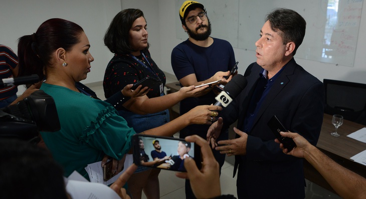 Rogério Ramos durante coletiva com a imprensa