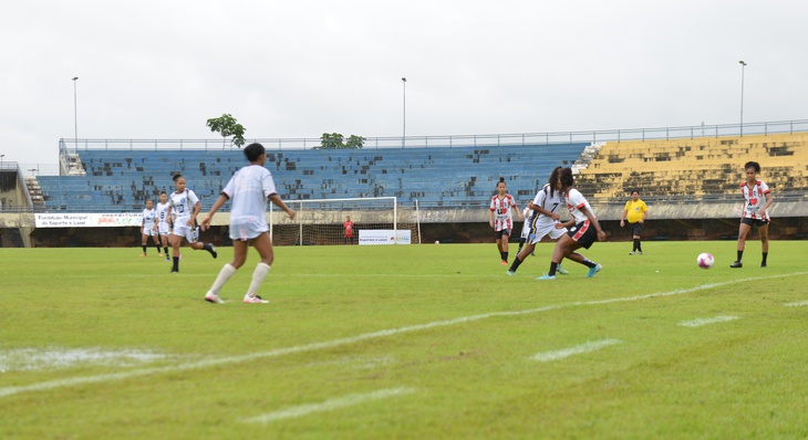 Quatro equipes disputaram torneio Taça Fundesportes de Futebol Feminino